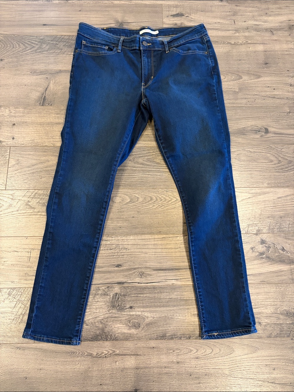 Levi's 711 Skinny Jeans